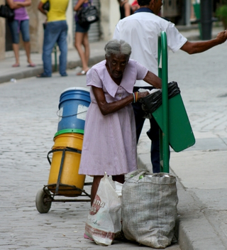 Illustration for article titled Race in Cuba: Images of Cuban Life
